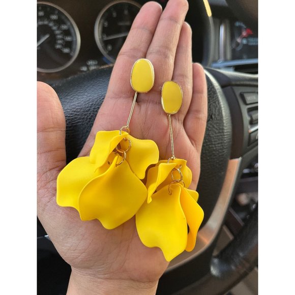 Yellow earrings flower petal acrylic yellow earrings , yellow rose petal earring - Picture 1 of 7